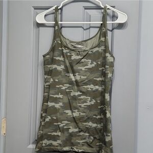 NWOT Eddie Bauer Green Camo Favorite Tank Top small